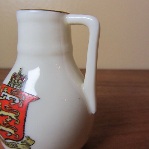 W.H. Goss crested heraldry china vintage Pickering (GC066 Grace) - Picture 6 of 8
